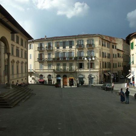 Cecchi'S Old Home Arezzo Buitenkant foto
